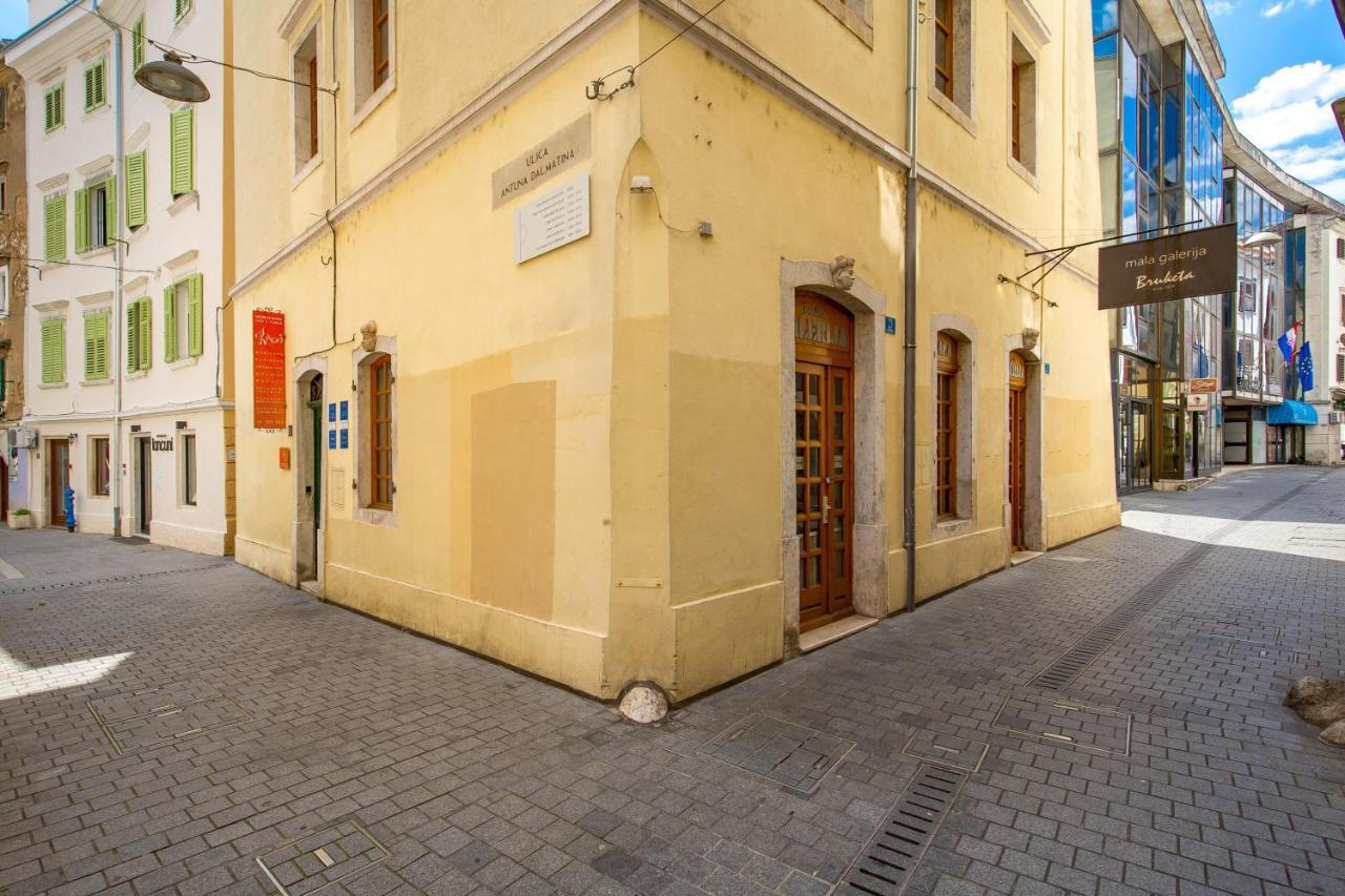 Central Apartments Dalmatina Rijeka Exteriör bild